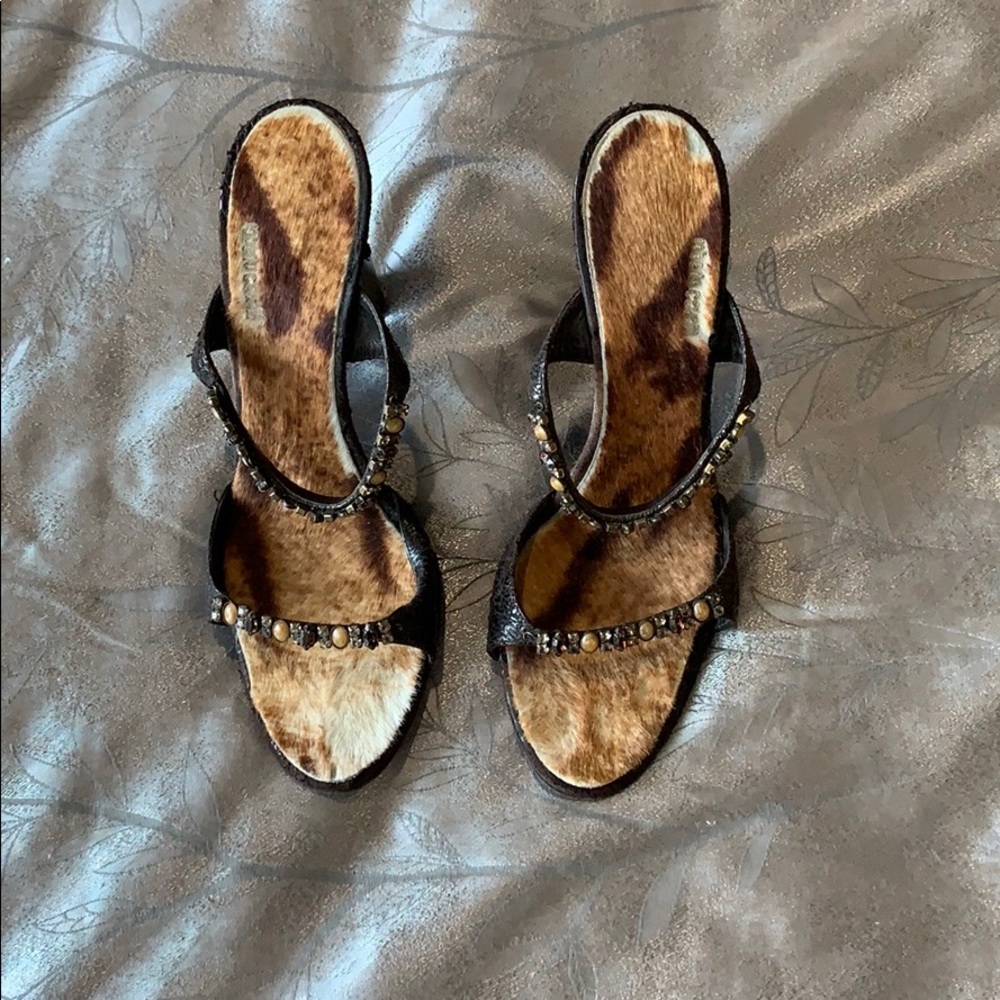 ROBERTO CAVALLI SIZE 38 PONEY HAIR PUMPS